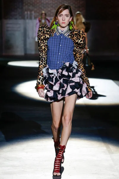 Look 33
